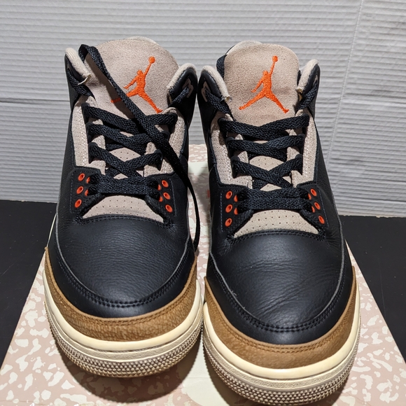 Air Jordan 3 - Picture 5 of 8